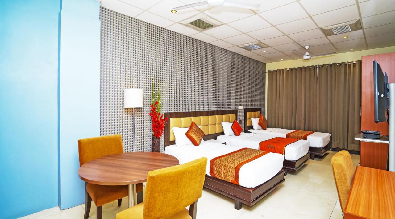 Hotel Pooja Palace New Delhi Eksteriør bilde