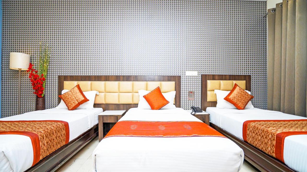 Hotel Pooja Palace New Delhi Eksteriør bilde